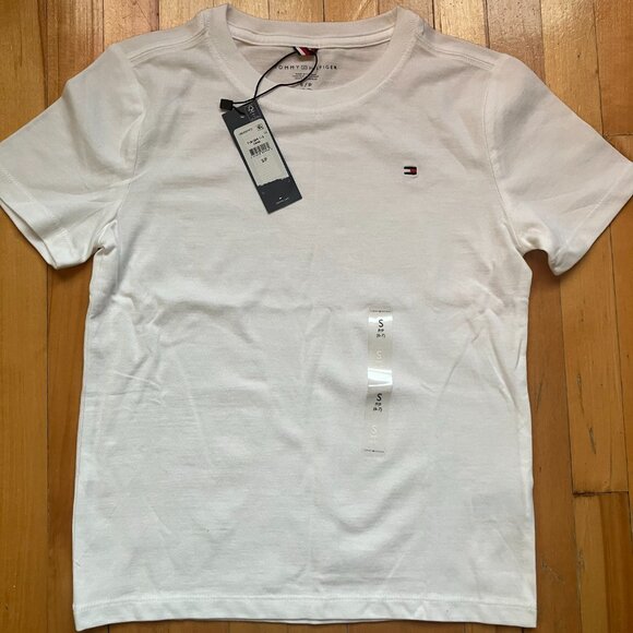 BNWT *** Tommy Hilfiger Kids t-shirt size Small - Picture 2 of 4